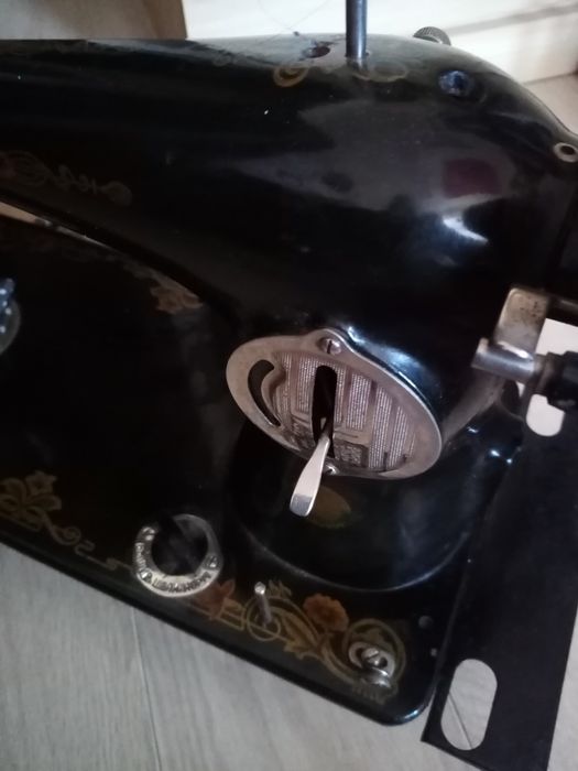 Швейна машинка, в гарному робочому стані.