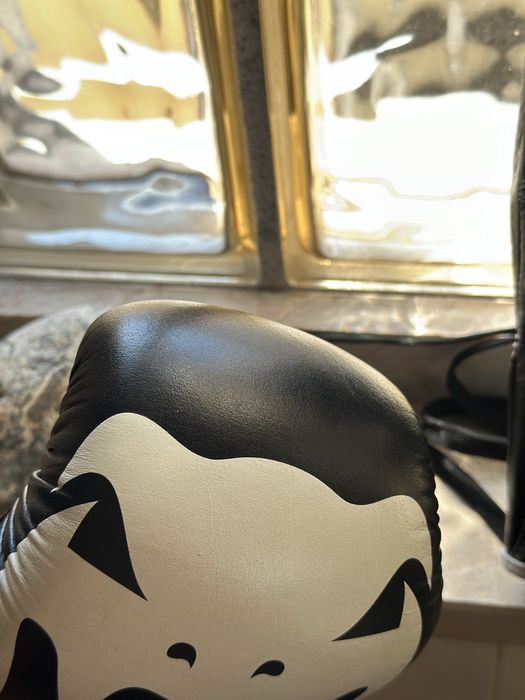 Luvas boxe/muai thai venum giant com atacadores 8oz