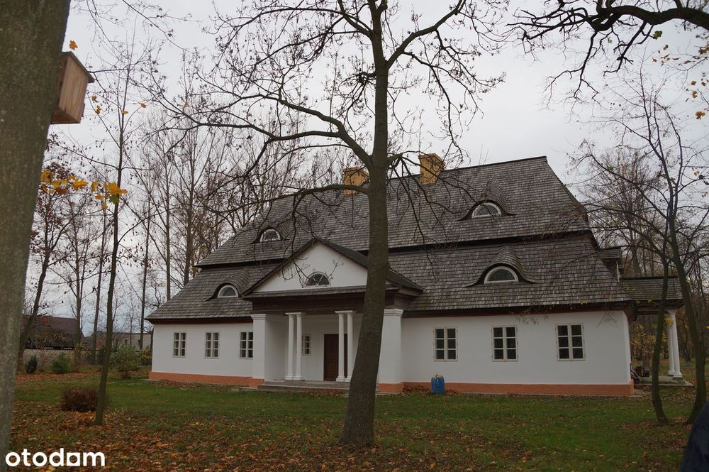 XVIII-wieczny Dwór z prywatnym parkiem 10,7 ha i stawami | Rezydencja