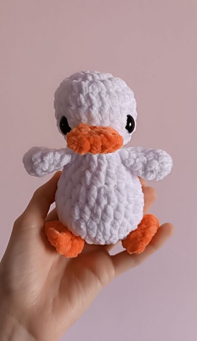 Maskotka kaczka na szydełku