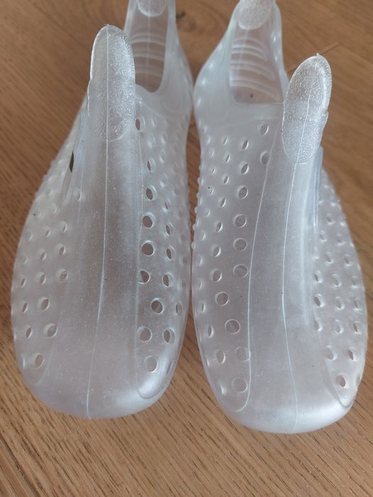 Buty kąpielowe Arena rozmiar 30