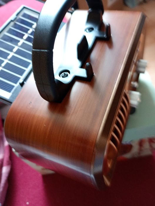 Radio retro.bluetooth.usb.solar
