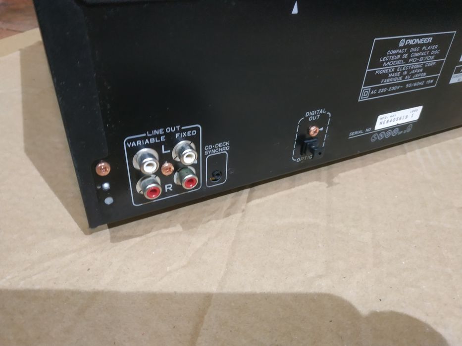 Pioneer Compact Disk Player PD-S702