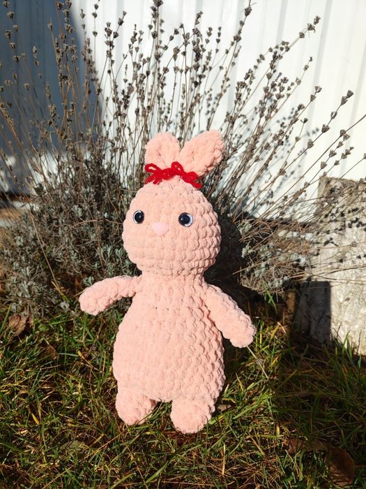 в'язана іграшка ручної роботи