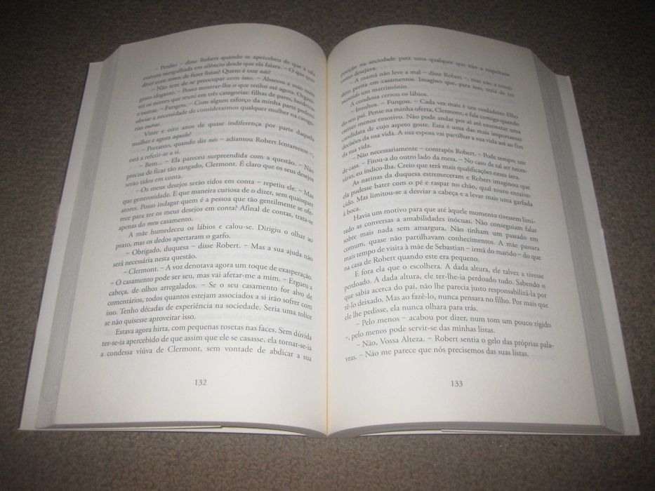 Livro "A Guerra da Duquesa" de Courtney Milan