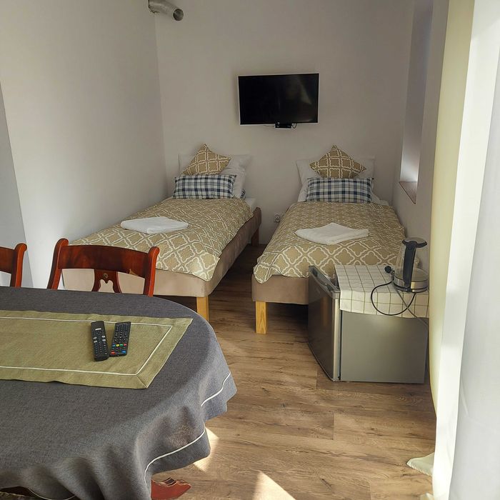 Pod Żurawiem Stegna pokoje całoroczne .