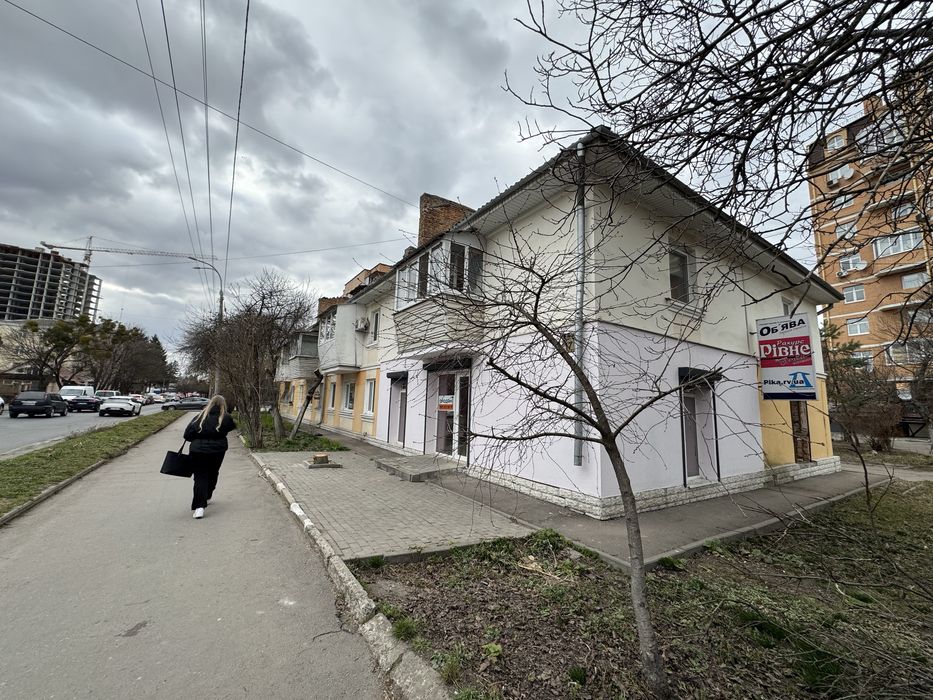 Продаж комерційного приміщення | вул. Бандери, 17