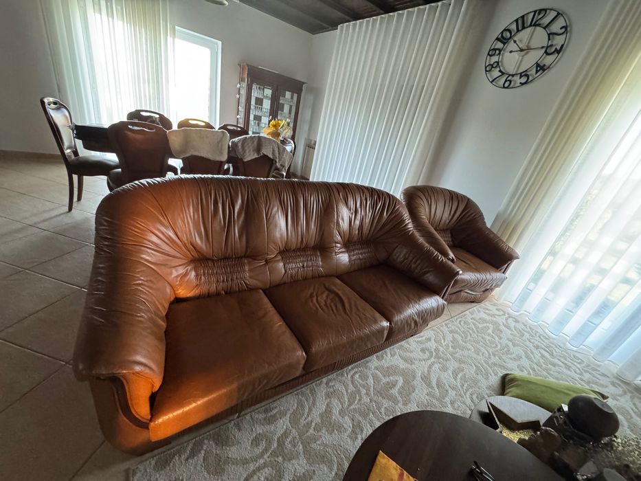 Sofas cama,e mesinha de salão