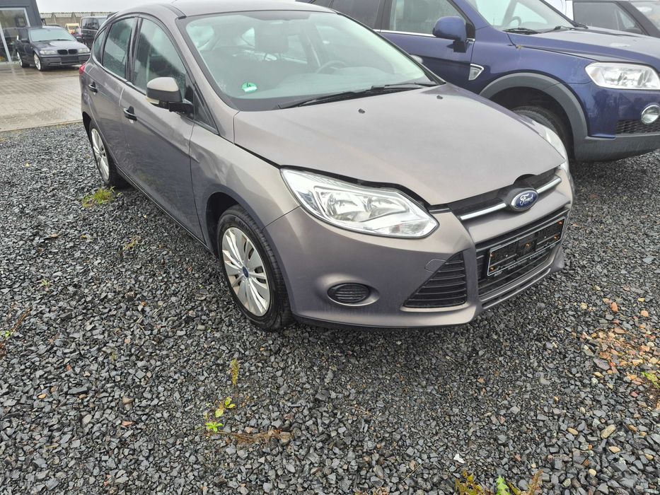 Ford Focus MK3 Kolor; VB