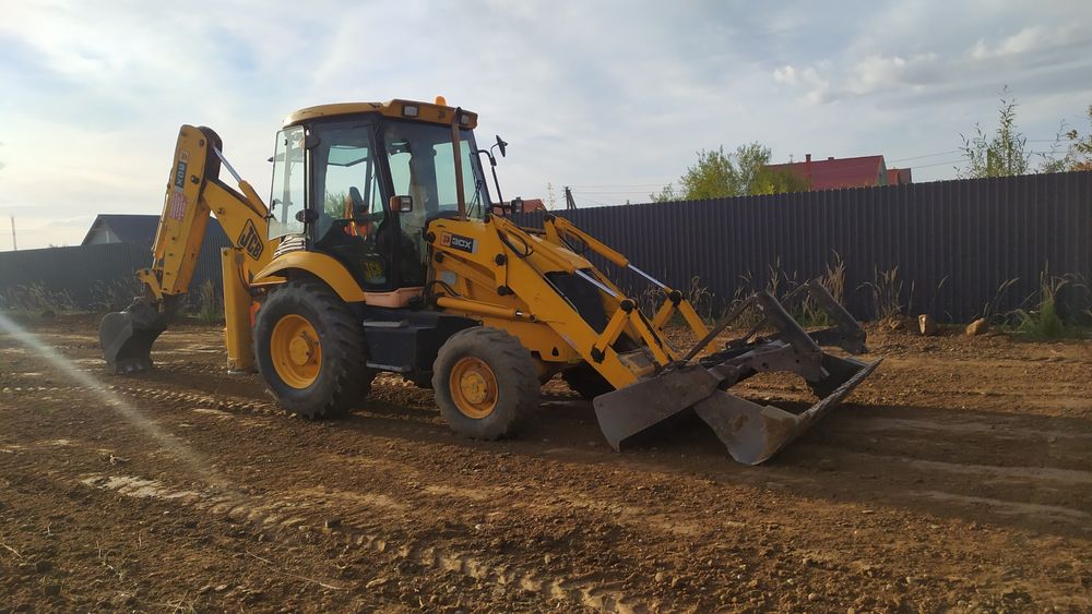 Оренда екскаватора-погрузчика та самоскидів .JCB 3cx Послуги спецтехніки