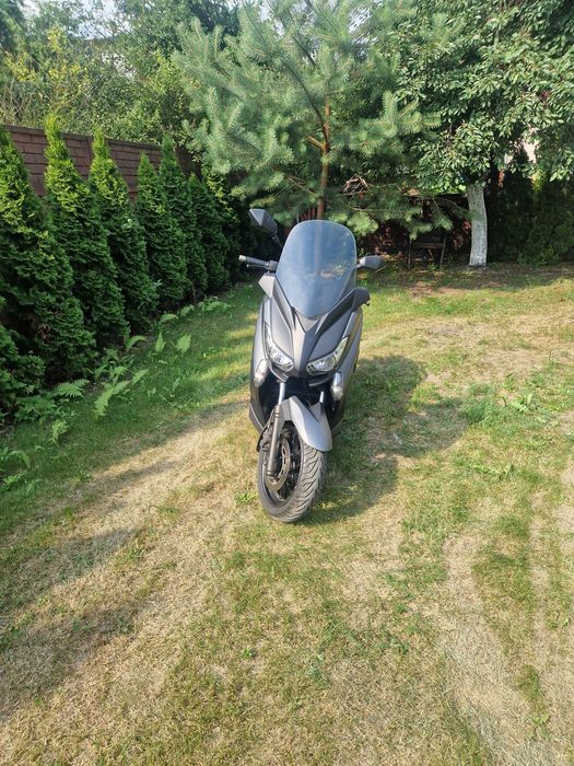 Motocykl Yamaha x-max 400