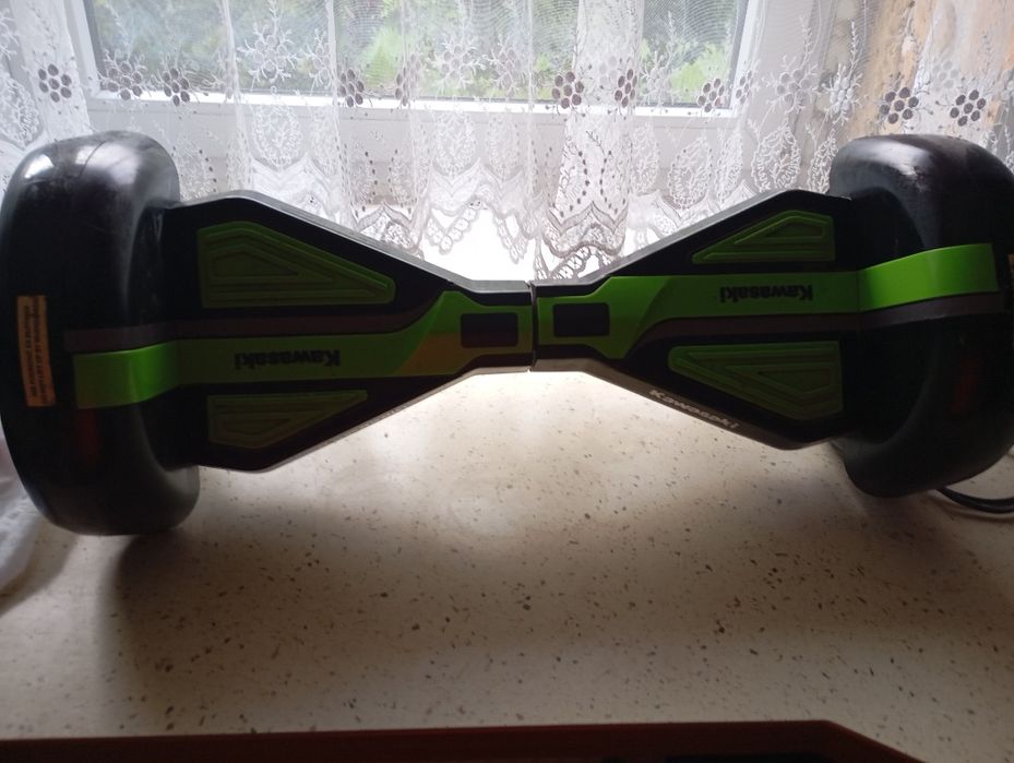 Hoverboard Kawasaki na dużych 11 calowych kołach