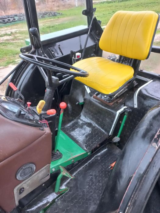 Traktor ciągnik john deere 2850 z turem