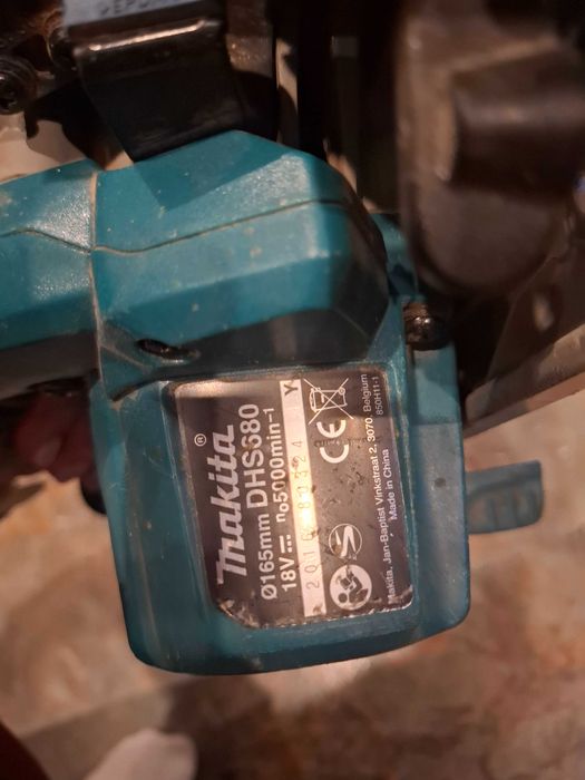 Pilarka tarczowa Makita DHS680