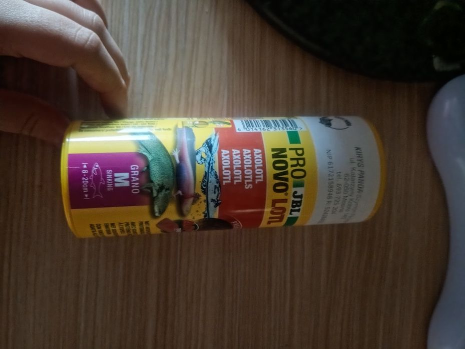 Sprzedam karmę na axolotla