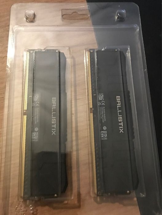 Crucial Ballistix 2x8GB 3200MHz