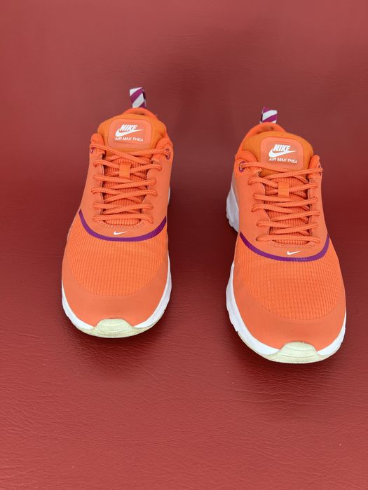 Кросівки жіночі 36,5р.  Nike Air Max Thea.