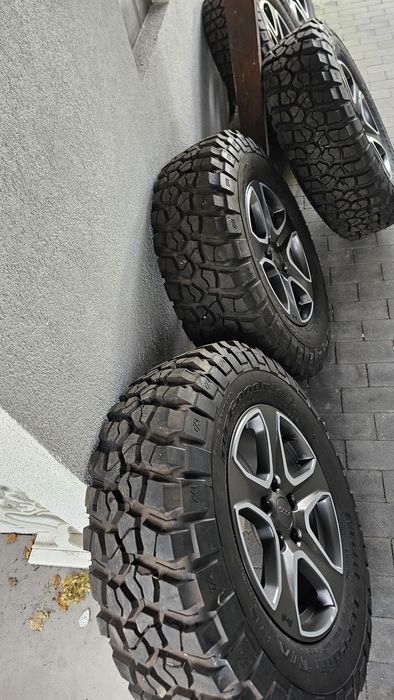 Jeep Wrangler Rubicon Koła Opony BF Goodrich Mud Terrain 255/75/17