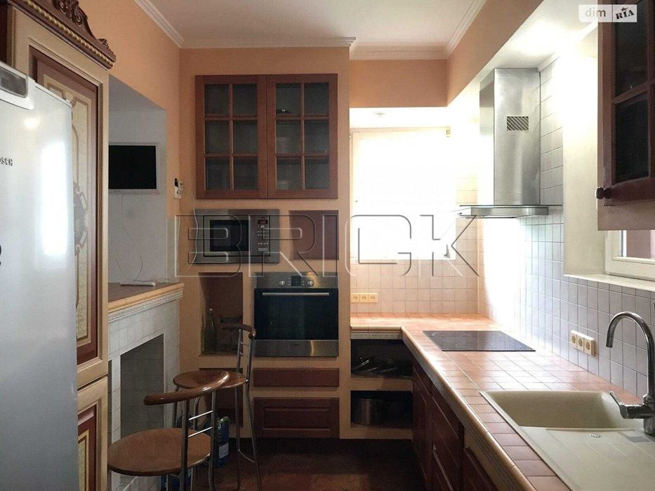 Продам 3х поверховий будинок 408м2 Київ Добрий шлях 63 Голосіївський район