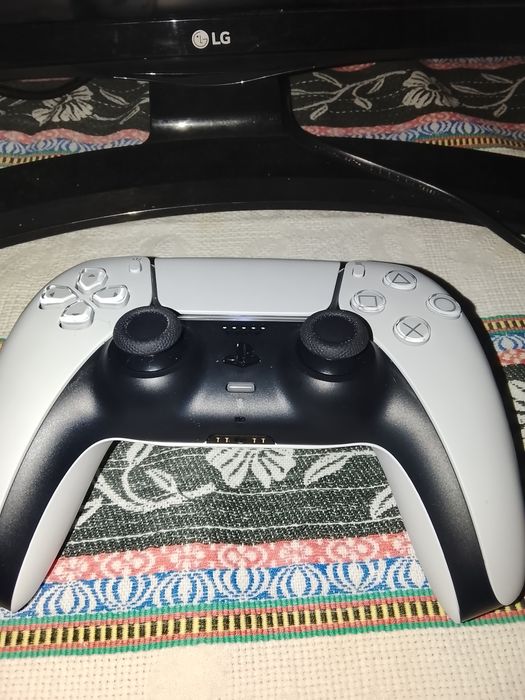 PS5 slim ponto PC gamer