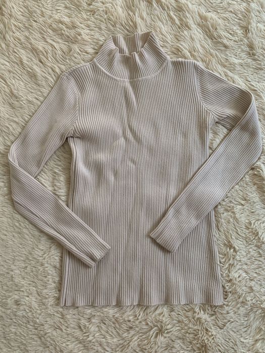 Гольф молочного кольору S-M