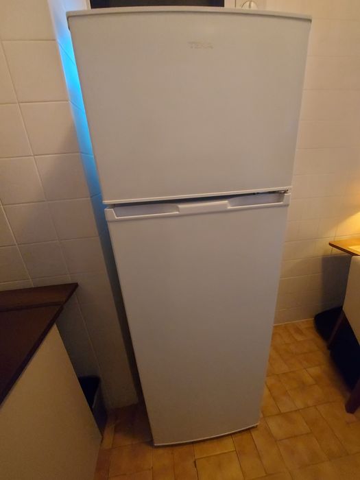 Vendo ou troco Frigorifico congelador Teka