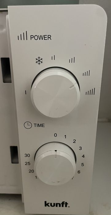 Microondas Branco em Ótimo Estado