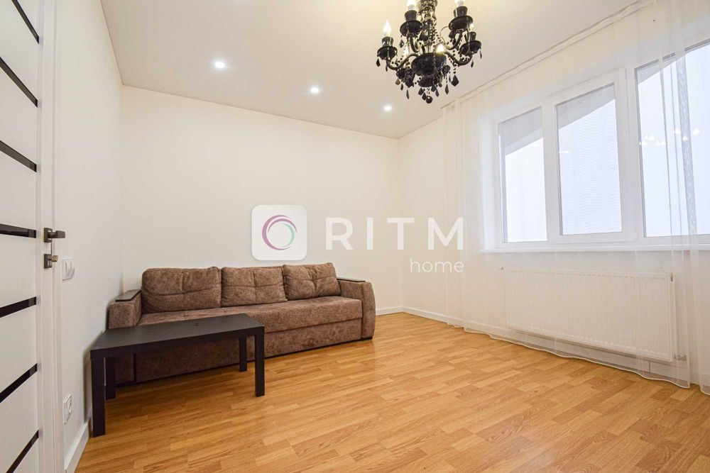 2-к. квартира  в новобудові з ремонтом та і/о за вул. Чумацька