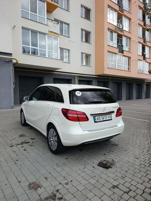 Мерседес B 250  електро