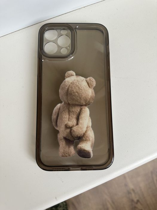Продам чехли на айфон 12про