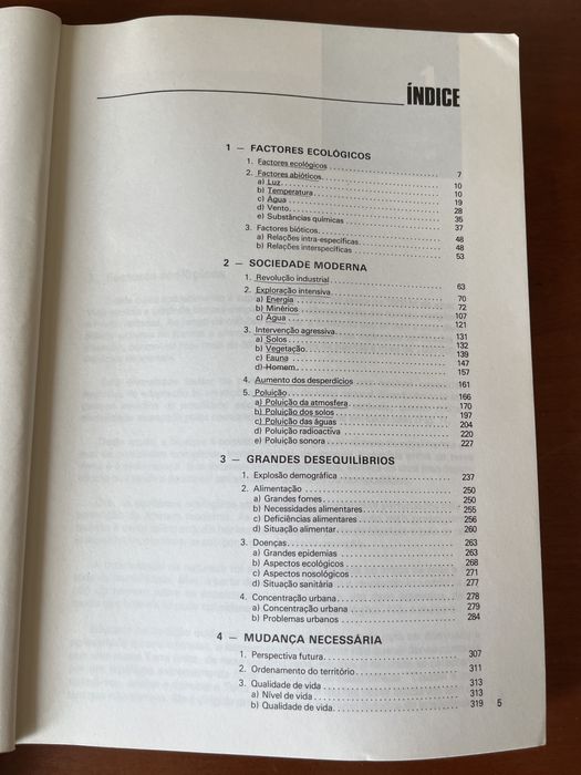 Livro de Ecologia de Dragon Knapik