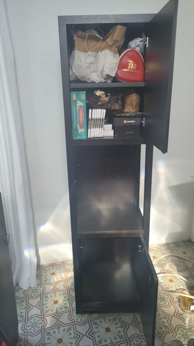 Móvel Expositor Sala ou Loja, Maciço de  Wengue