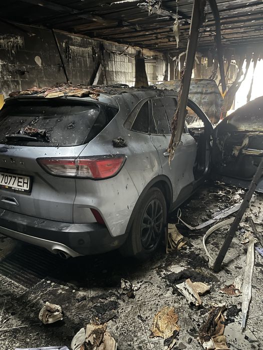 Продам Ford escape на запчасти