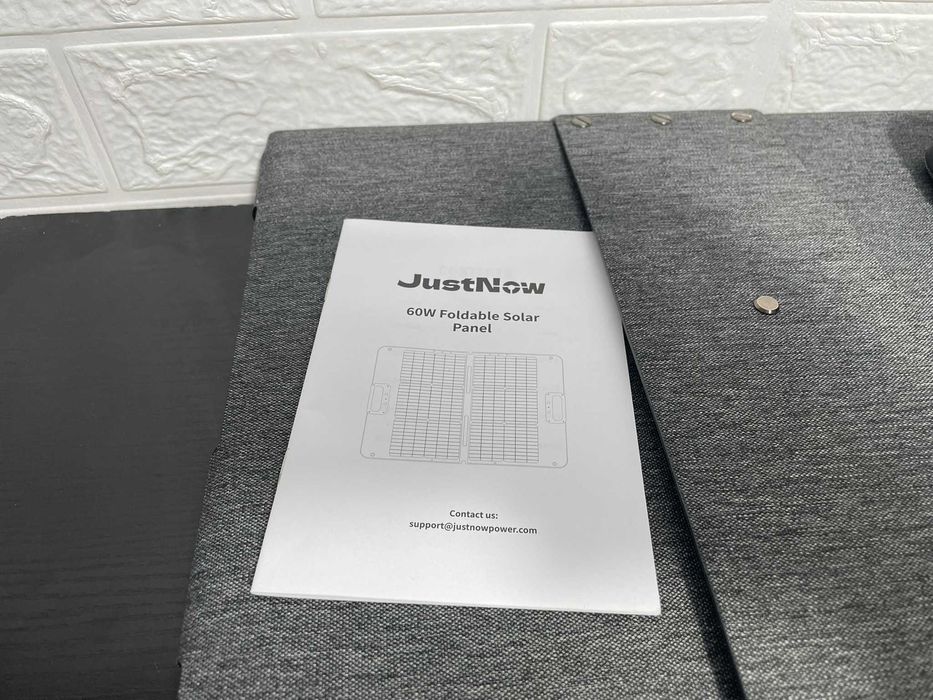 Портативна сонячня панель JustNow SP-60 Solar Panel потужністю 60 Вт