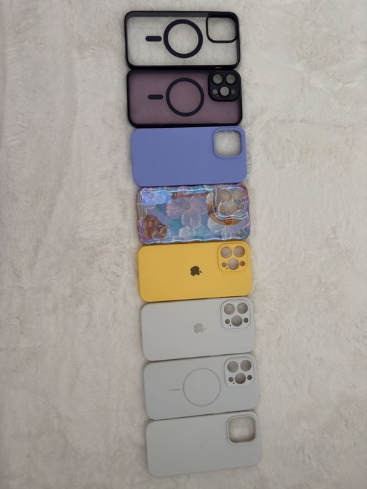Чохол на iPhone 14 Pro max.