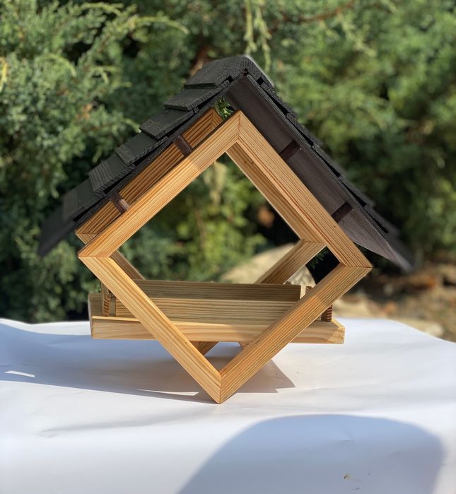 Ексклюзивна годівничка для птахів ручної роботи /// Кормушка для птиц