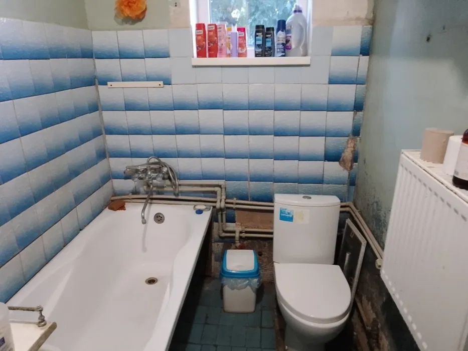 Продам гарний двоповерховий будинок район с.Сонячне.
