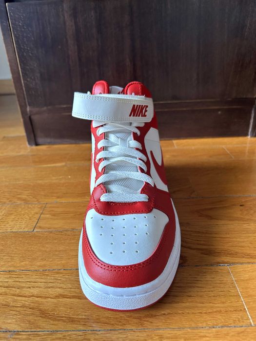 Ténis Nike Vermelhos
