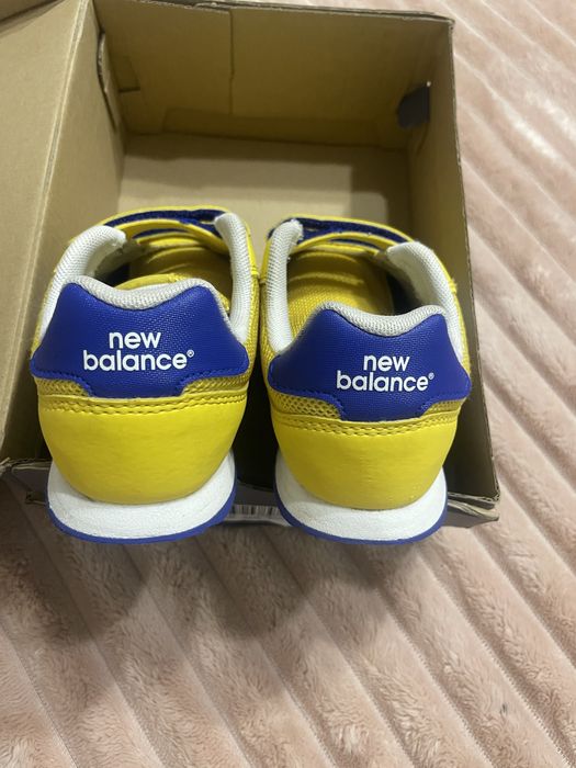 Кросівки New balance, устілка 19,5
