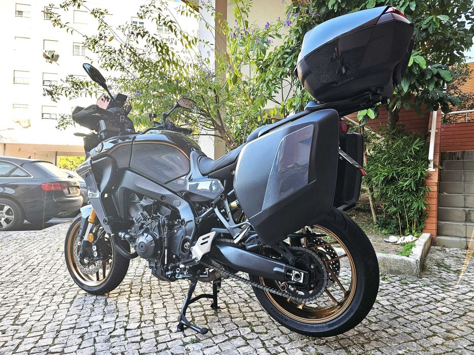 Yamaha Tracer 9 GT+ Radar, linha escape Dominator, com + extras e Garantia