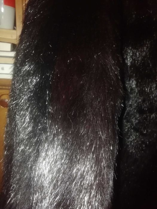 Шуба жіноча натуральна?