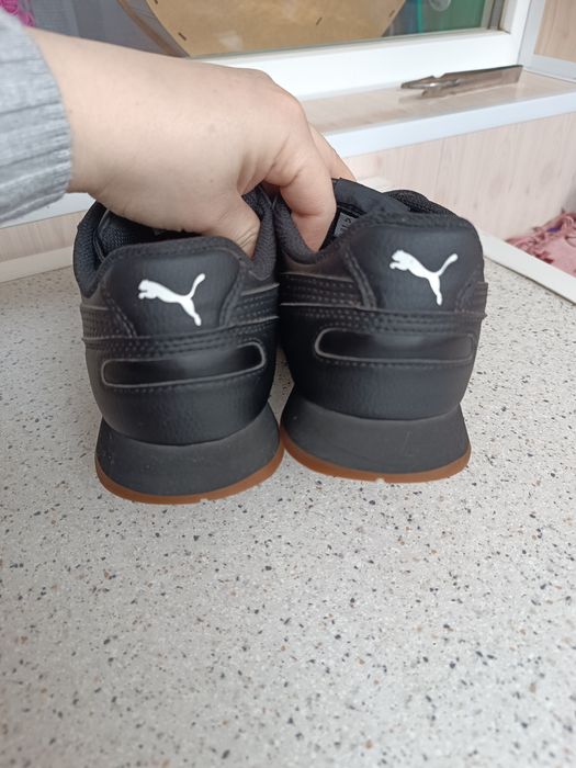 Кросівки жіночі шкіряні Puma оригінал