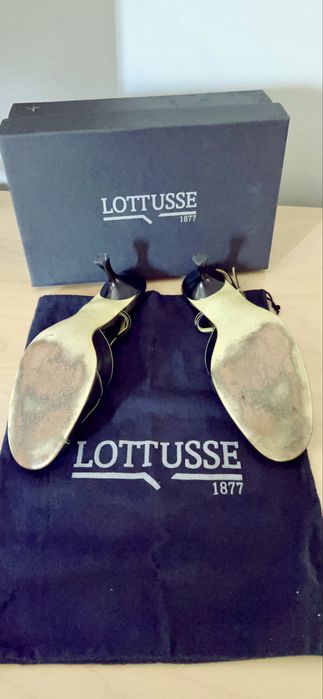 Sandalia Lotusse