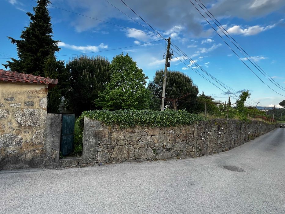 Terreno em S. Pedro, Barcelos, com 460 m² para construção