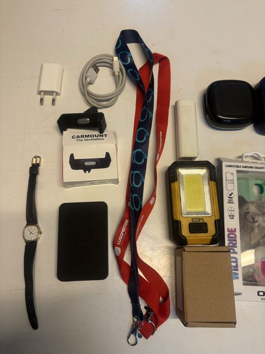 Carrinho com vários artigos