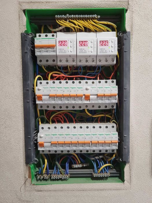 Электрик в Киеве и области.Работаем во всех районах города и пригорода