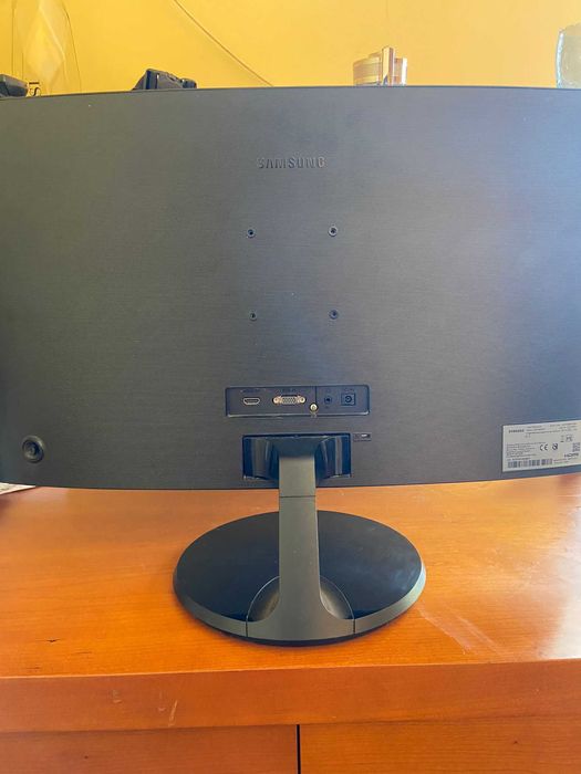Samsung Monitor Curvo FHD C27F390FHU 27''