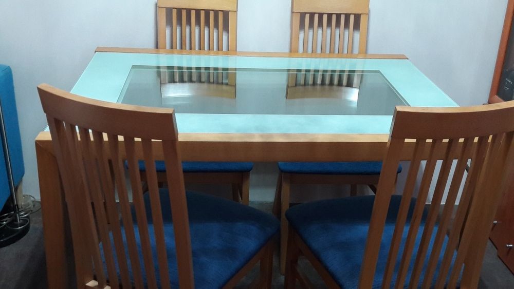Mesa extensível em excelente estado