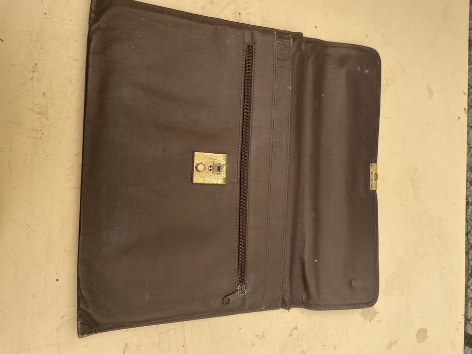 Porta documentos- pasta em pele castanho