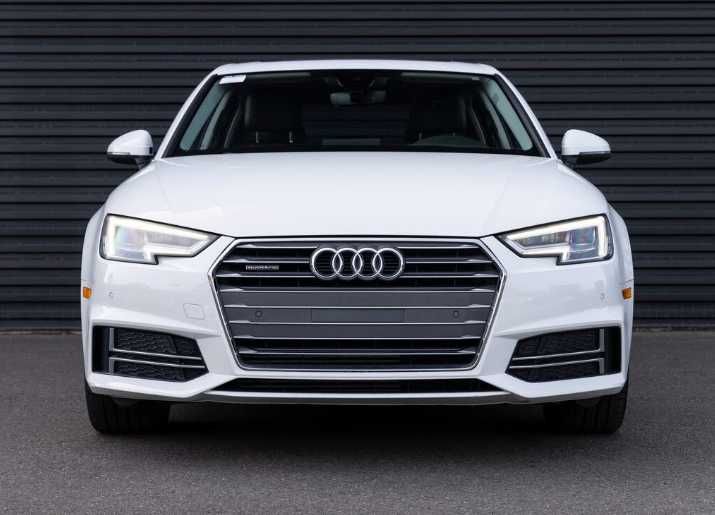 Audi A4 2.0T quattro 2017